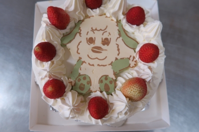 今日のお誕生日ケーキ!!(とあるお菓子屋さんのブログ)