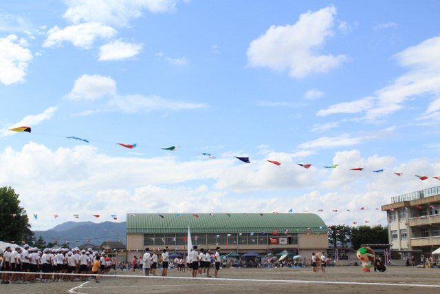 �A���t�H�[�E�`���h�����i�����N�I���W�̒���j