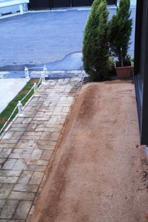 �A���t�H�[�E�`���h�����i�����N�I���W�̒���j