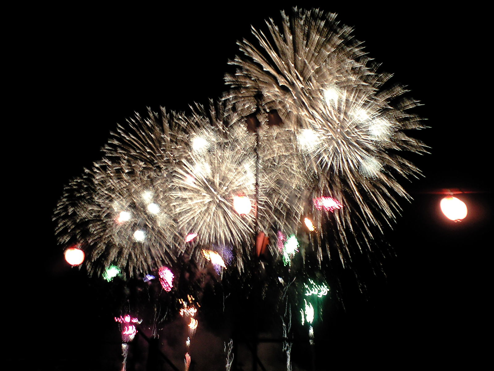 �s�꒬���N���G�[�V�����N���u