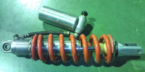 �W�O�����ƂT�O����������