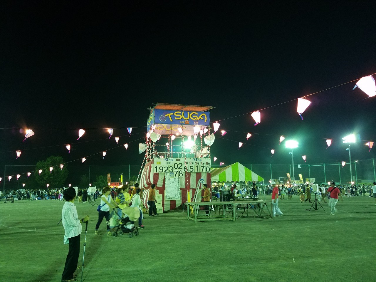 �Ȗ؎s�E�e�j�X�V���b�v�x�X�g Tennis Shop BEST