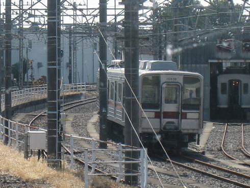 ���b�N�V�b�v�E�J���^�[�r��