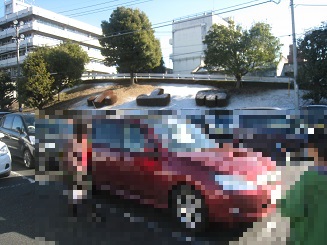 ���b�N�V�b�v�E�J���^�[�r��