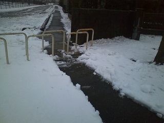 ���b�N�V�b�v�E�J���^�[�r��