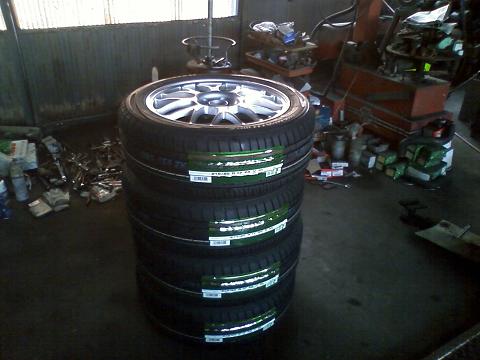 ���b�N�V�b�v�E�J���^�[�r��