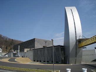 ���b�N�V�b�v�E�J���^�[�r��