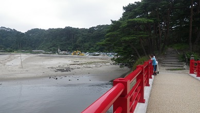 ���b�N�V�b�v�E�J���^�[�r��