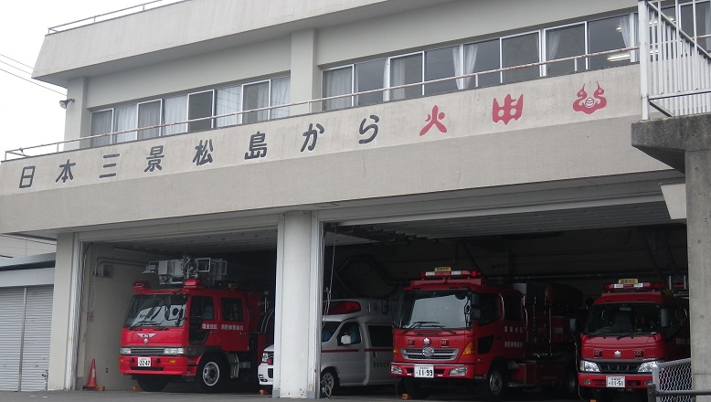 ���b�N�V�b�v�E�J���^�[�r��