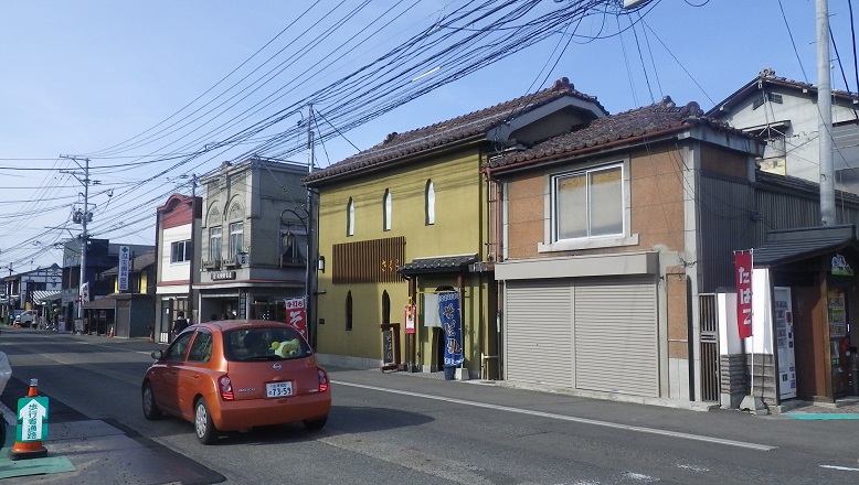 ���b�N�V�b�v�E�J���^�[�r��