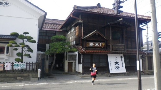 ���b�N�V�b�v�E�J���^�[�r��