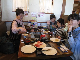 ���b�N�V�b�v�E�J���^�[�r��