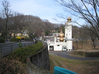 ���b�N�V�b�v�E�J���^�[�r��