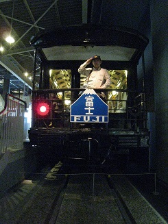 ���b�N�V�b�v�E�J���^�[�r��