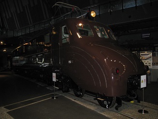 ���b�N�V�b�v�E�J���^�[�r��