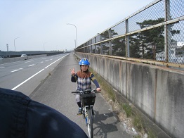 ���b�N�V�b�v�E�J���^�[�r��