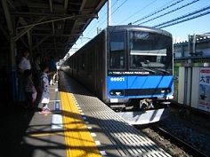 ���b�N�V�b�v�E�J���^�[�r��