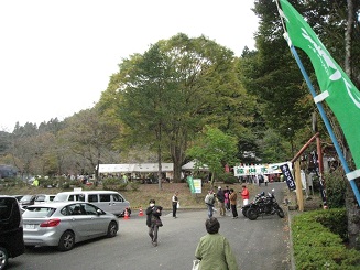 ���b�N�V�b�v�E�J���^�[�r��