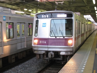 ���b�N�V�b�v�E�J���^�[�r��