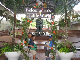 ���b�N�V�b�v�E�J���^�[�r��