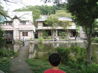 ���b�N�V�b�v�E�J���^�[�r��