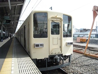 ���b�N�V�b�v�E�J���^�[�r��