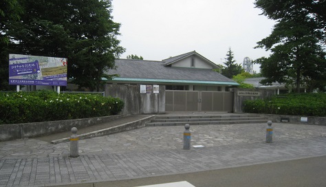 ���b�N�V�b�v�E�J���^�[�r��