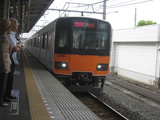 ���b�N�V�b�v�E�J���^�[�r��