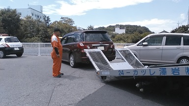 ���b�N�V�b�v�E�J���^�[�r��