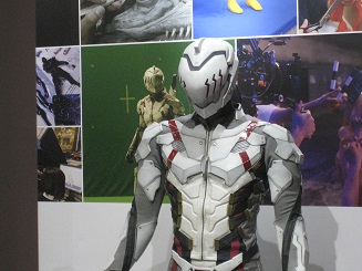 ���b�N�V�b�v�E�J���^�[�r��