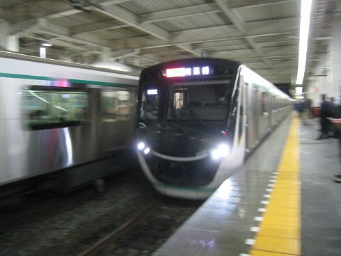 ���b�N�V�b�v�E�J���^�[�r��