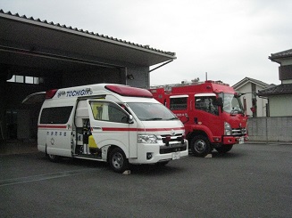 ���b�N�V�b�v�E�J���^�[�r��