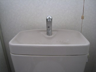 ���b�N�V�b�v�E�J���^�[�r��