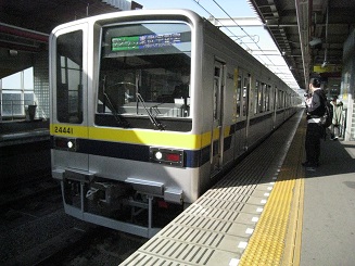 ���b�N�V�b�v�E�J���^�[�r��