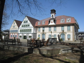 ���b�N�V�b�v�E�J���^�[�r��