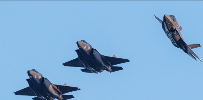 ���b�N�V�b�v�E�J���^�[�r��