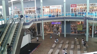 ���b�N�V�b�v�E�J���^�[�r��