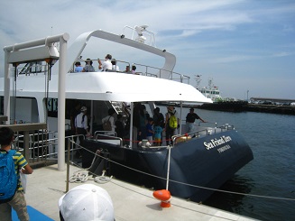 ���b�N�V�b�v�E�J���^�[�r��