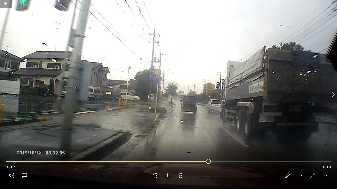 ���b�N�V�b�v�E�J���^�[�r��