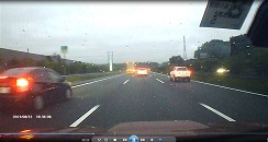 ���b�N�V�b�v�E�J���^�[�r��