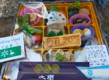 ���b�N�V�b�v�E�J���^�[�r��