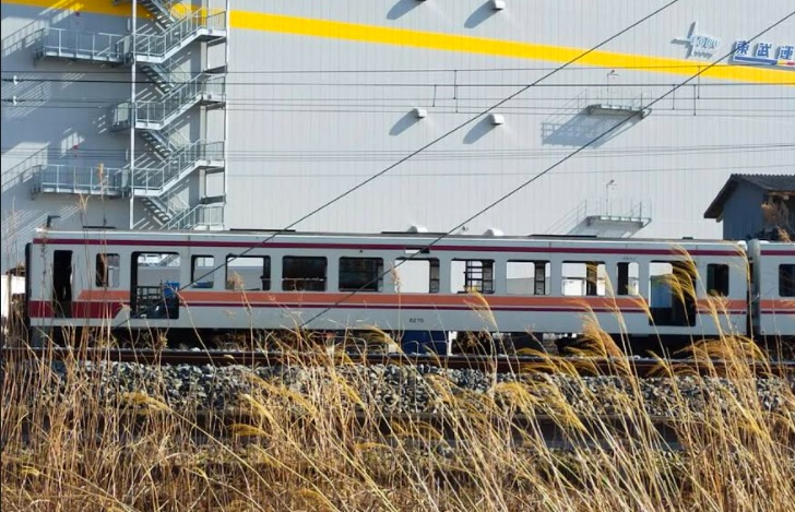 ���b�N�V�b�v�E�J���^�[�r��