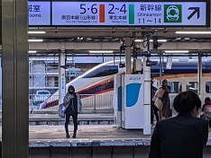 ���b�N�V�b�v�E�J���^�[�r��