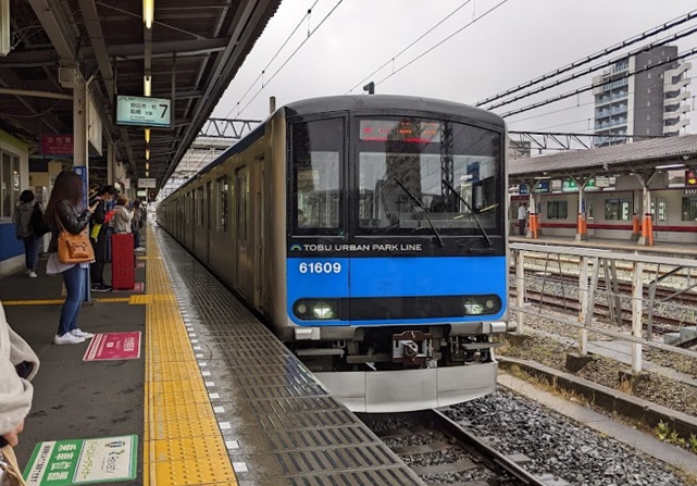 ���b�N�V�b�v�E�J���^�[�r��