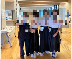 ���b�N�V�b�v�E�J���^�[�r��