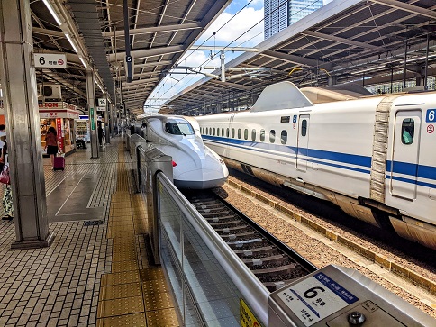 ���b�N�V�b�v�E�J���^�[�r��