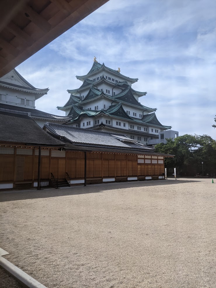 ���b�N�V�b�v�E�J���^�[�r��