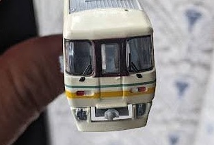 ���b�N�V�b�v�E�J���^�[�r��