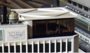 ���b�N�V�b�v�E�J���^�[�r��