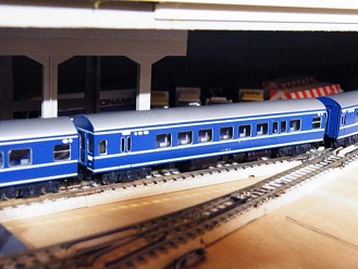 ���b�N�V�b�v�E�J���^�[�r��